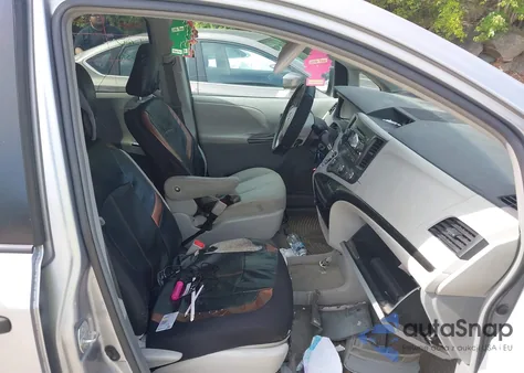 2011 Toyota Sienna Base V6 из США, поврежденный, VIN 5TDZK3DC0BS023057